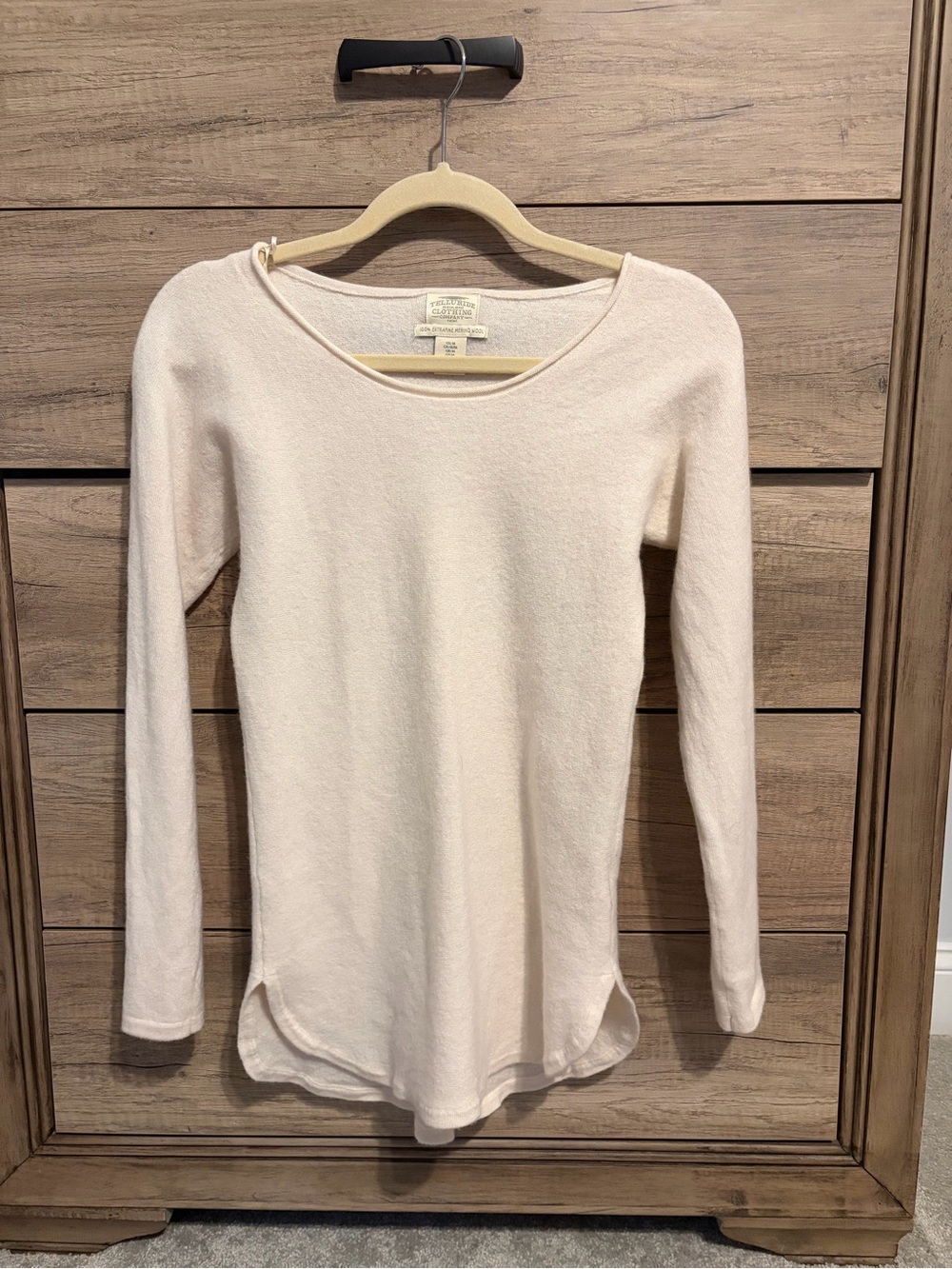 100% wool Cream Scoop Women's sweater